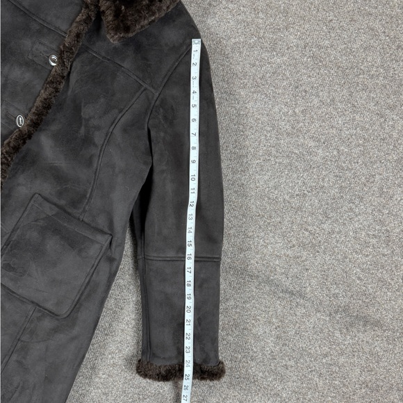 Brown jacket - Picture 9 of 16